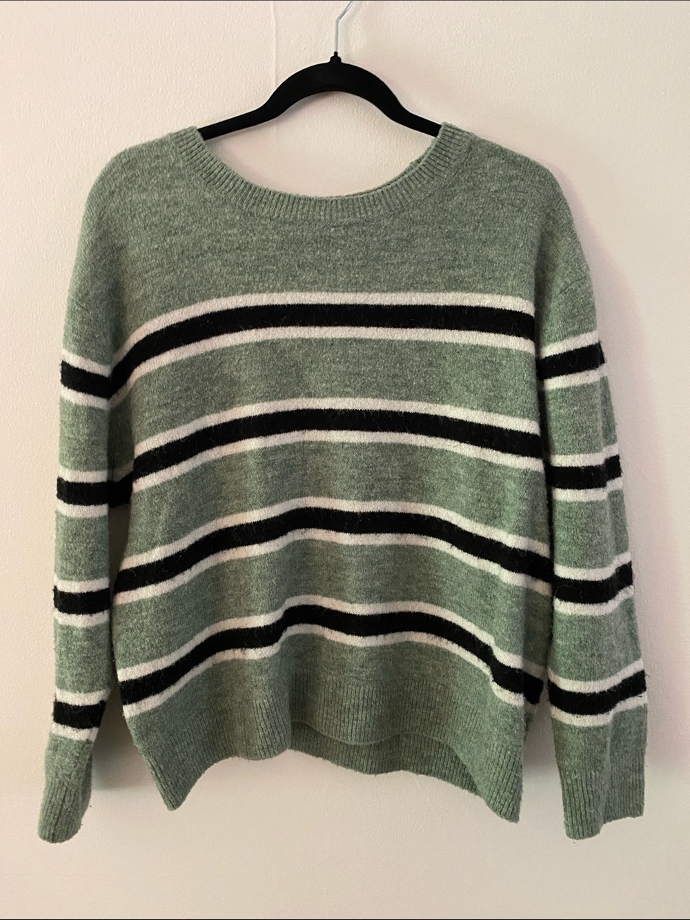 Women’s H&M Green Striped Sweater - Green, Black, & White - Medium